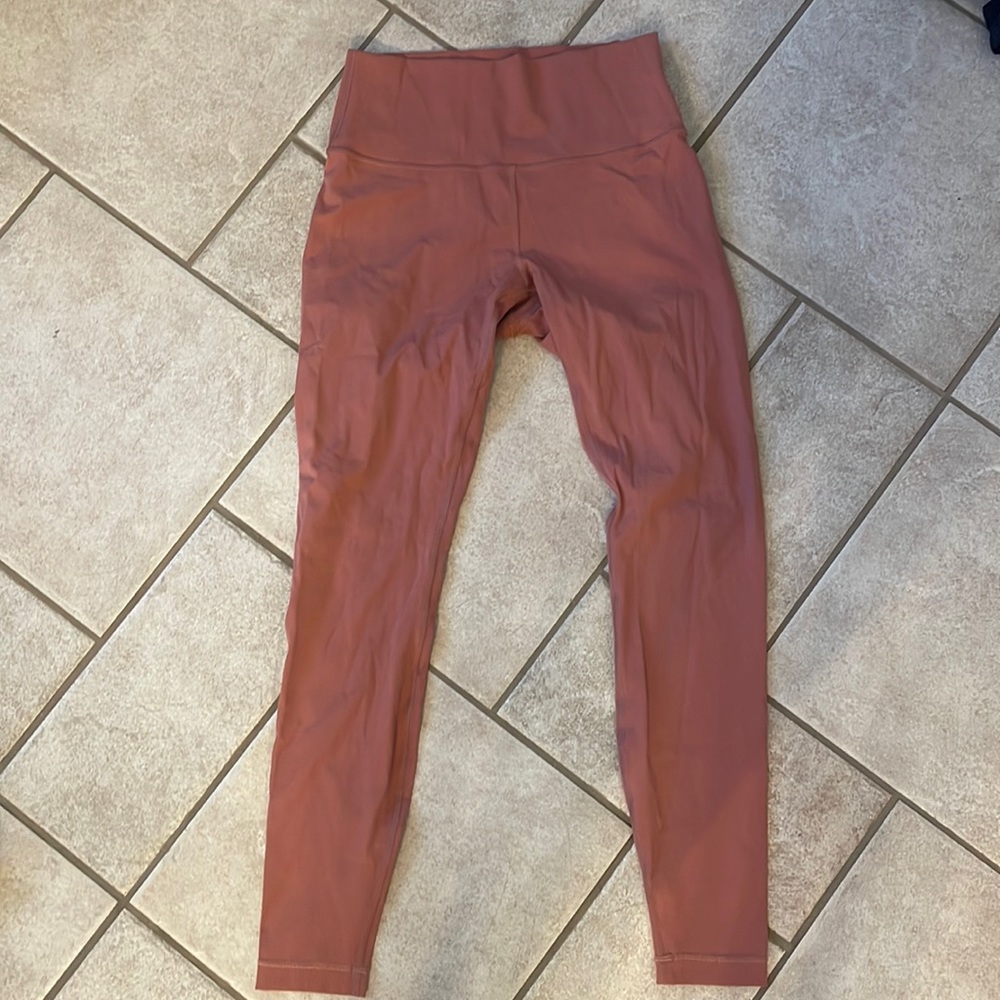 Woman’s size 8 high rise lululemon leggings